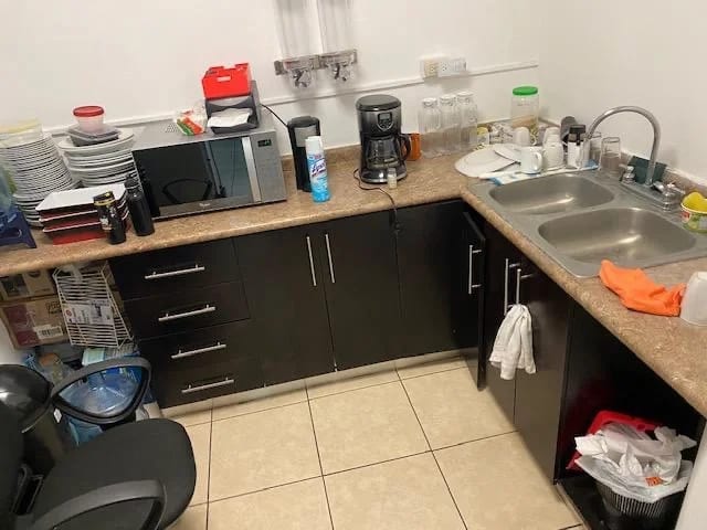 Oficina en Venta Edificio Dubai Center zona 10 — foto 4 de 8