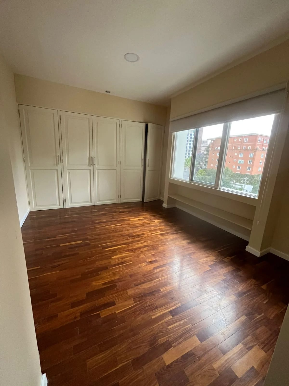 Apartamento en Renta – Zona 14 — foto 8 de 12