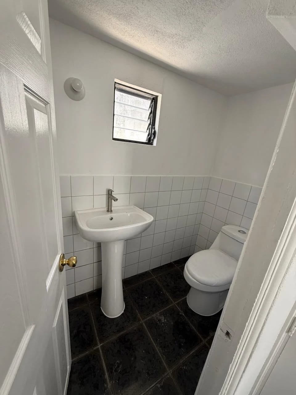 Casa recién remodelada en San Cristóbal — foto 16 de 17