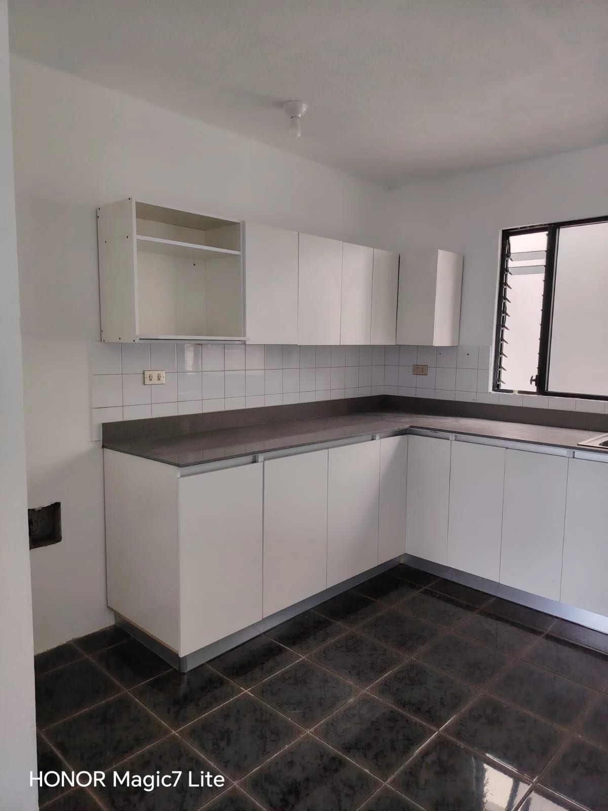 Casa recién remodelada en San Cristóbal — foto 9 de 17