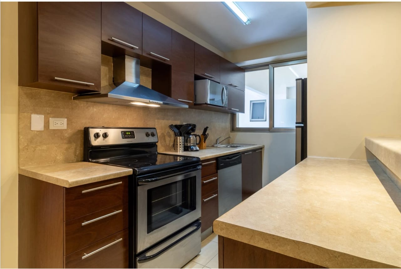 APARTAMENTO EN RENTA – EDIFICIO COBELLA, ZONA 14 — foto 4 de 10
