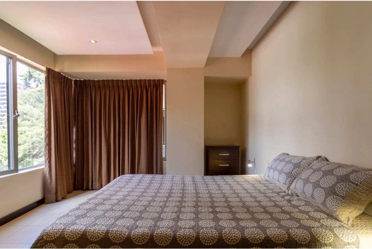 APARTAMENTO EN RENTA – EDIFICIO COBELLA, ZONA 14 — foto 5 de 10