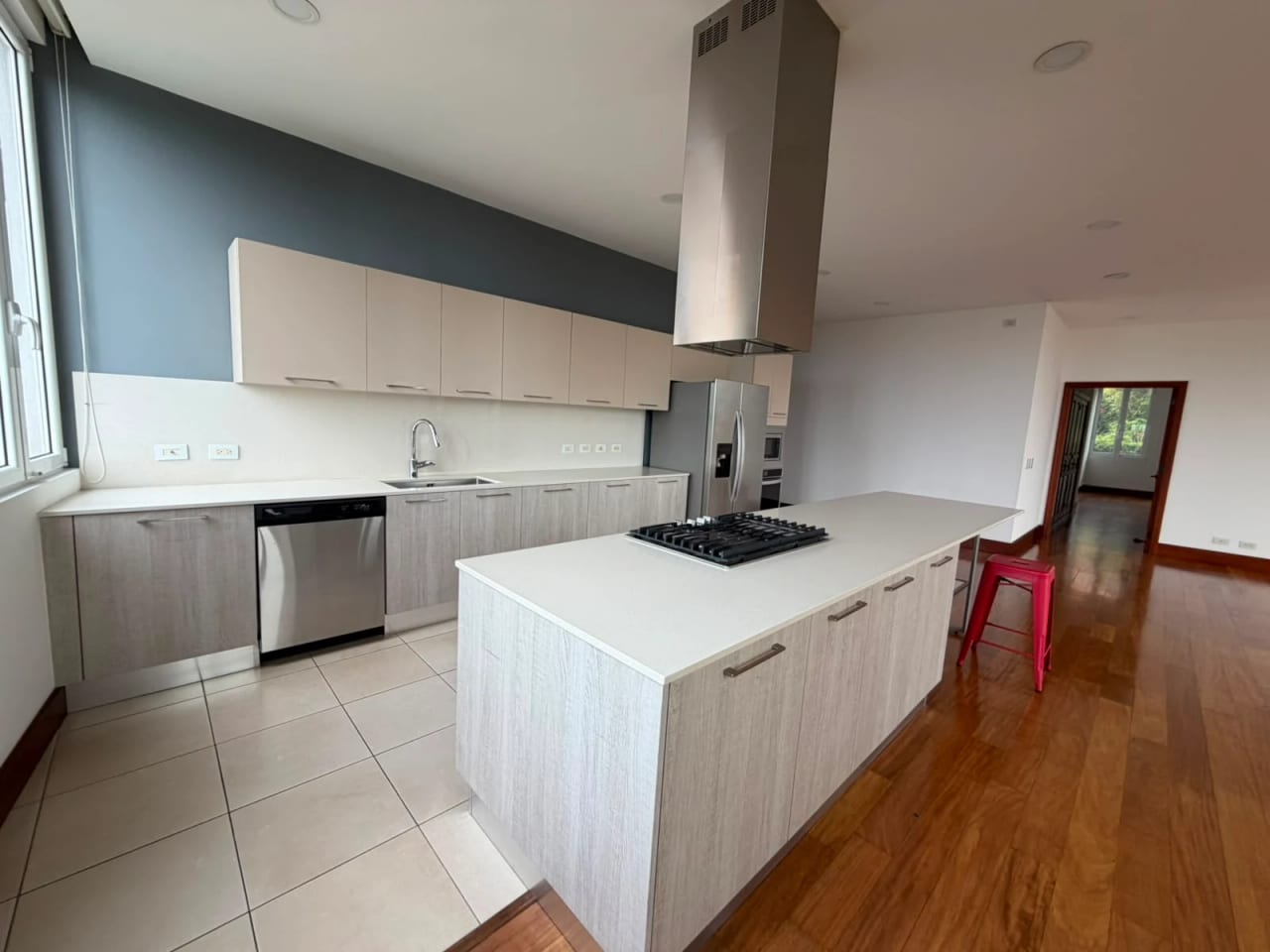 Apartamento en renta zona 15 VH1 — foto 11 de 17