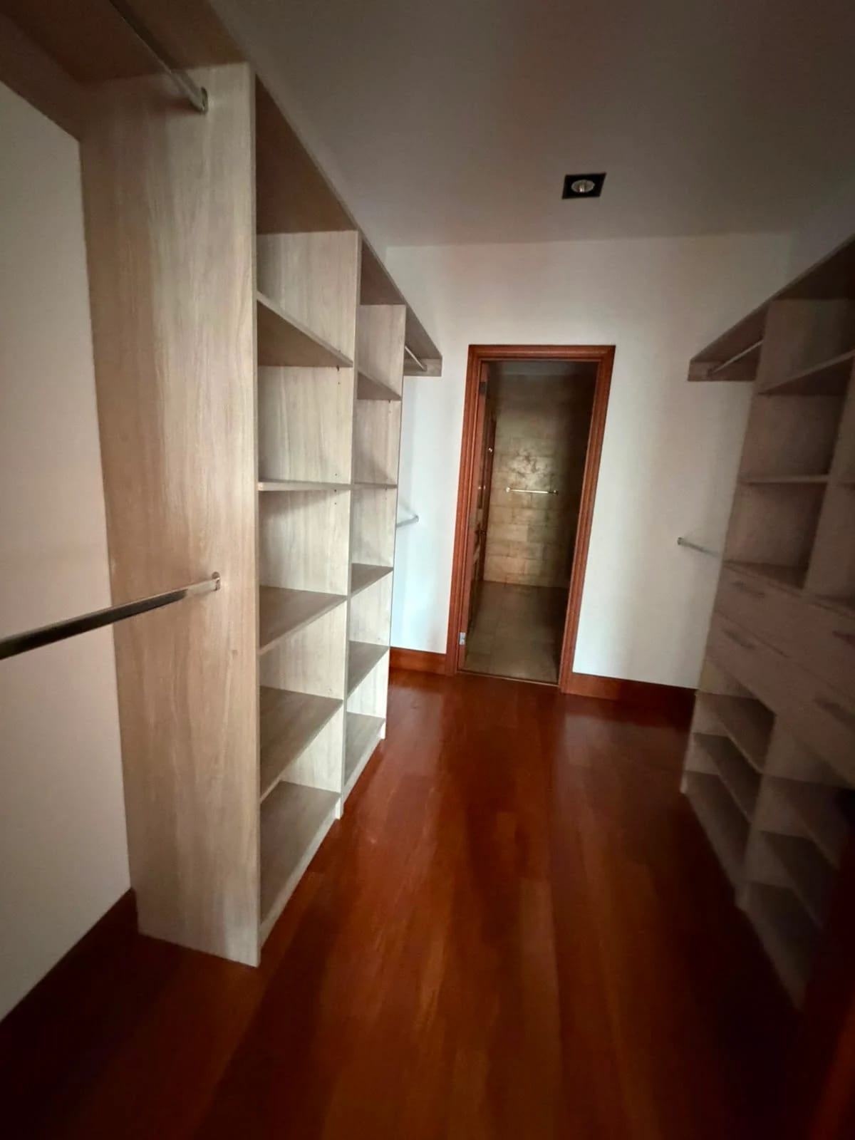 Apartamento en renta zona 15 VH1 — foto 14 de 17