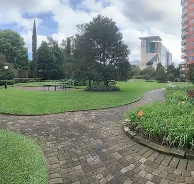 Apartamento en Renta Tadeus – Zona 14 — foto 15 de 17