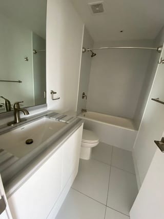 Apartamentos en Renta zona 10 — miniatura 10 de 12