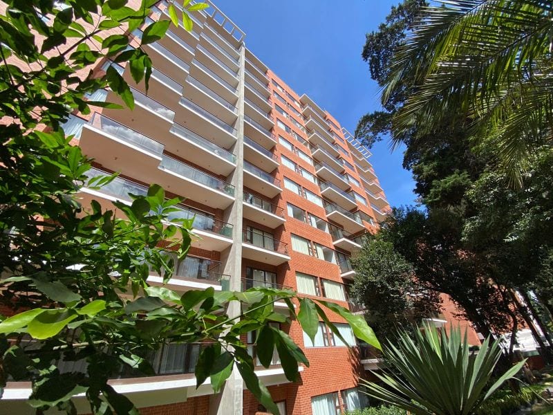 Apartamentos en renta Zona 10 — foto 2 de 12