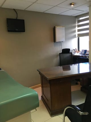 Venta de clinica Medica zona 14 — miniatura 5 de 6