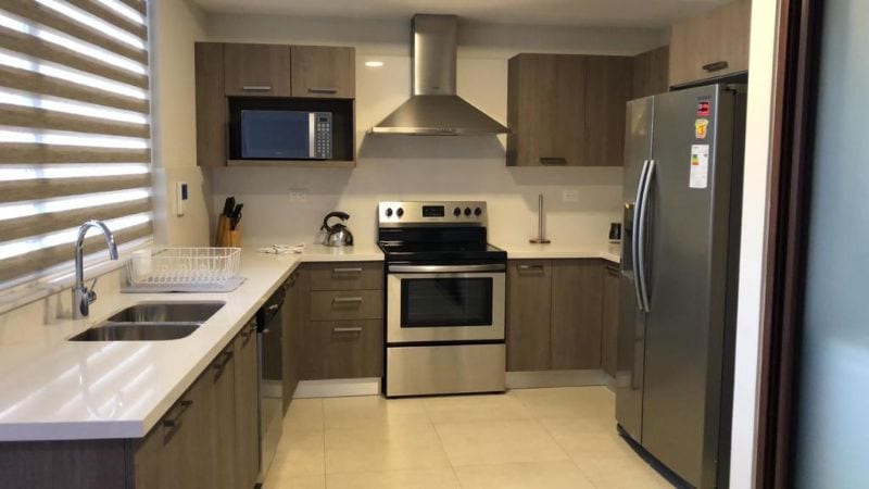 Apartamento amueblado en renta zona 14 — foto 9 de 11