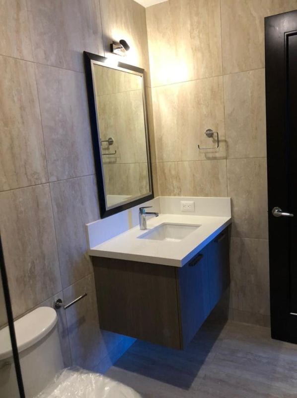 Apartamento amueblado en renta zona 14 — foto 4 de 11