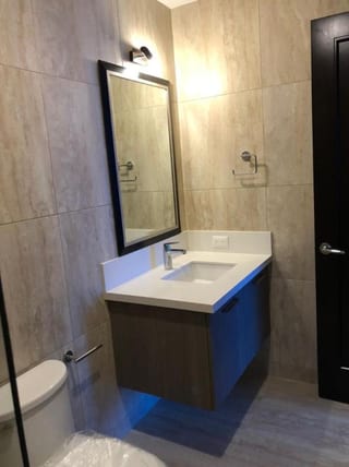 Apartamento amueblado en renta zona 14 — miniatura 4 de 11