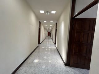 Propiedad en renta km 8 CES Edificio de 1000 metros con 2 niveles — miniatura 8 de 15