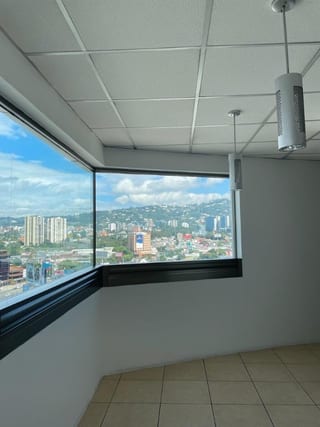 Oficina en venta o renta edificio Torino — miniatura 1 de 12