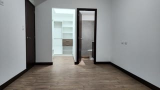 Apartamento en renta en Casalini Diagonal 6 zona 10 — miniatura 5 de 11