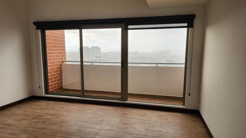 Apartamento en renta en Casalini Diagonal 6 zona 10 — foto 10 de 11