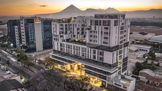 Apartamento en venta edificio Narama zona 13 — miniatura 1 de 10