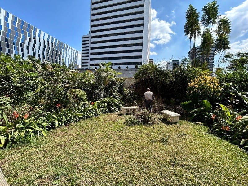 Casa en renta para vivienda u oficina zona 10 — foto 17 de 17