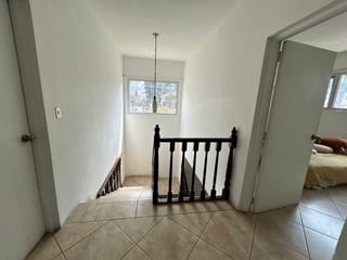 Casa en renta para vivienda u oficina zona 10 — miniatura 5 de 17