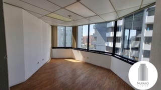 Oficina en renta en Edificio Murano Center zona 10 — miniatura 3 de 9