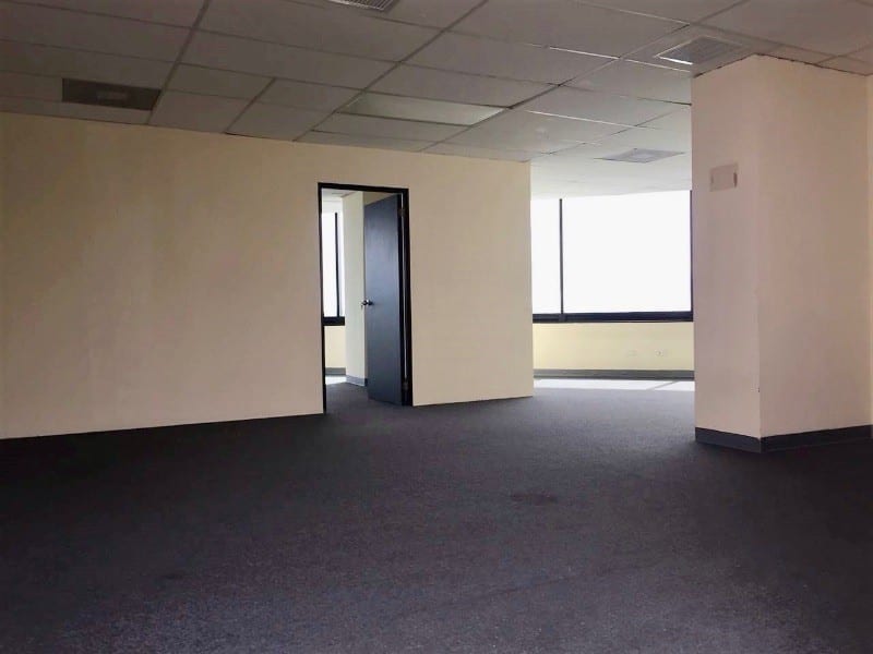 Penthouse en renta Edificio Murano Center zona 10 — foto 1 de 8