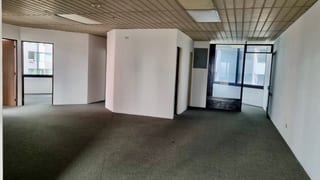 Oficina en renta Edificio Murano Center zona 10 — miniatura 5 de 7