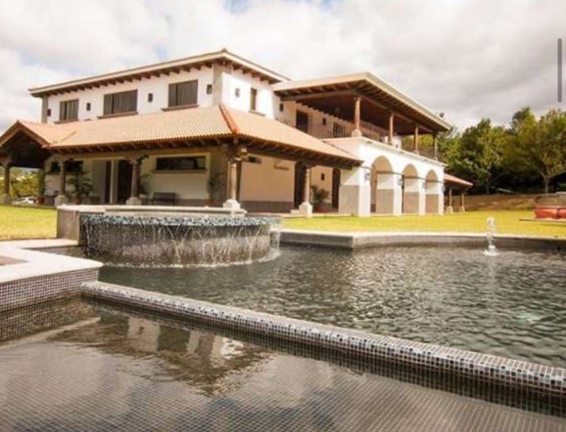 Casa en venta Hacienda el Comendador Antigua Guatemala — foto 1 de 9