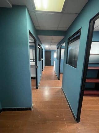 Oficina en renta edificio Torino zona 10 — miniatura 11 de 15