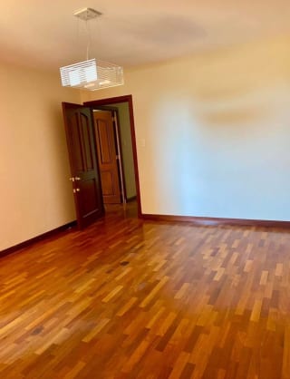 Apartamento en venta o renta zona 14 — miniatura 3 de 5