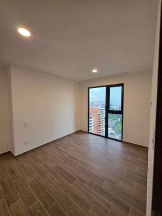 Apartamento en venta o renta Edificio Parque 14 zona 14 — miniatura 13 de 16