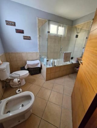 Casa en renta y venta Kanajuyu zona 16 (fuera de garita) — miniatura 9 de 12