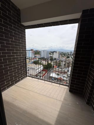 Apartamento en renta en Edificio de zona 10. Con cuarto de servicio! — miniatura 6 de 9