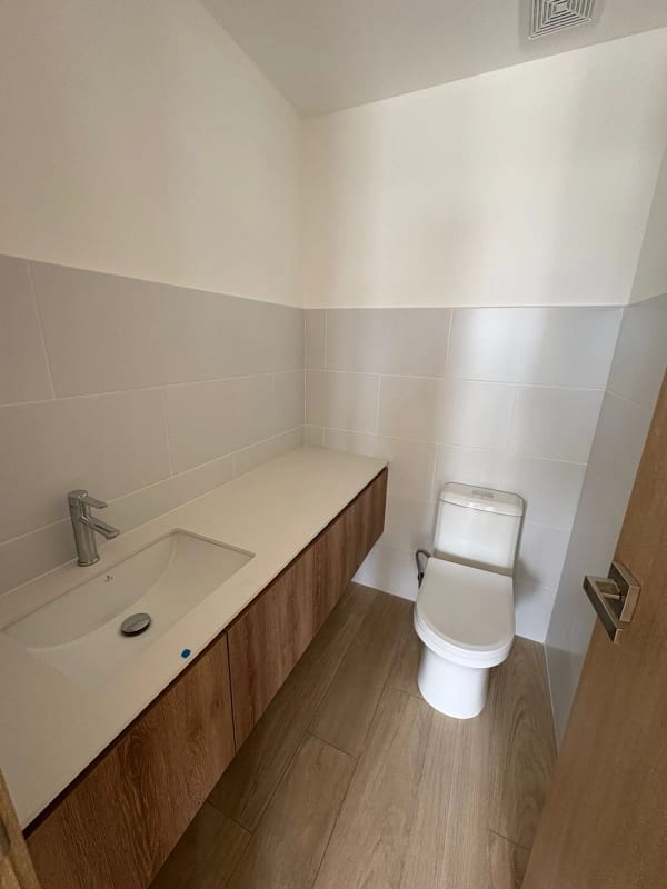 Apartamento en renta en Edificio de zona 10. Con cuarto de servicio! — foto 3 de 9