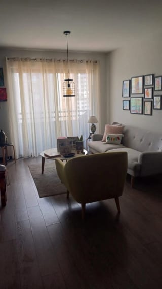 Apartamento amueblado en renta zona 10 — miniatura 1 de 10