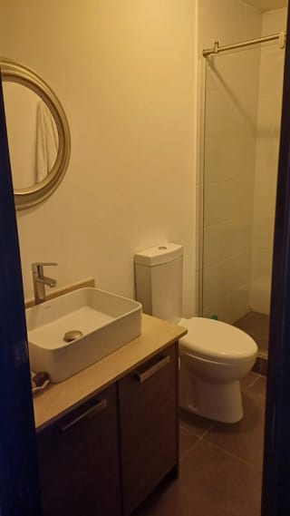 Apartamento amueblado en renta zona 10 — miniatura 7 de 10