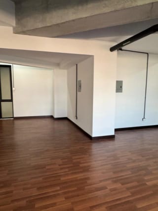 Oficina en renta en Edificio Septimo zona 4 — miniatura 6 de 7