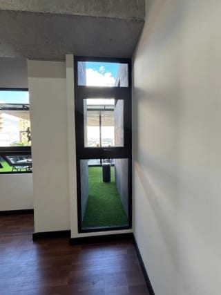 Oficina en renta en Edificio Septimo zona 4 — miniatura 2 de 7
