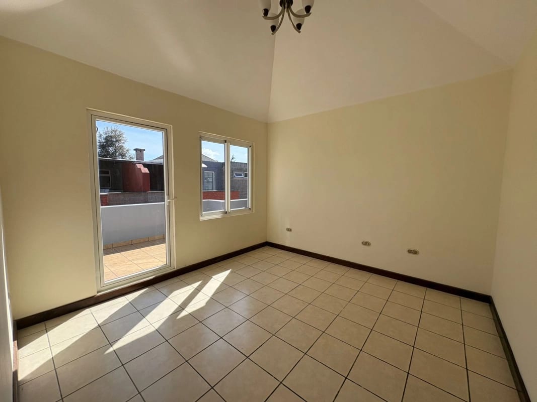 Casa en venta km 18.5 carretera a El Salvador — foto 11 de 16