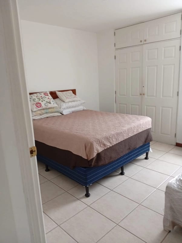 Apartamento en renta zona 10 — foto 8 de 17