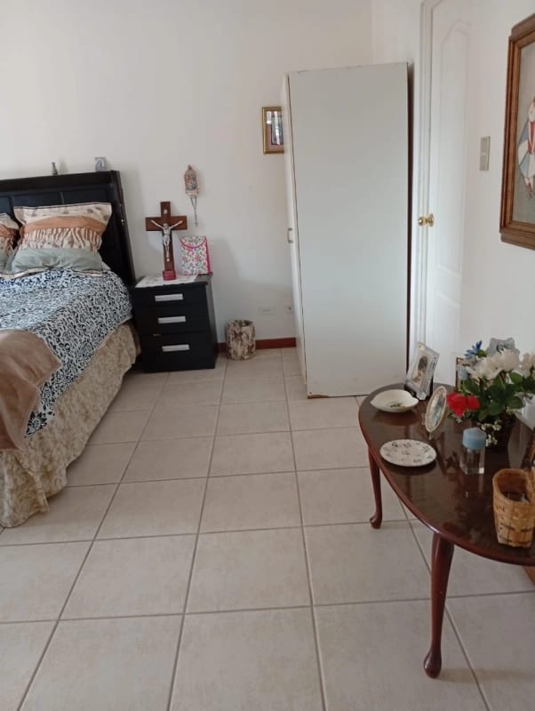 Apartamento en renta zona 10 — foto 7 de 17