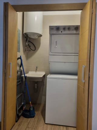 Apartamento Amueblado City House Zona 10 — miniatura 2 de 11