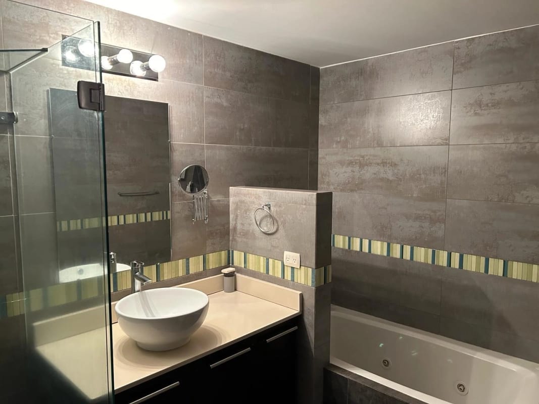 Apartamento amueblado en renta en zona 14 — foto 11 de 17