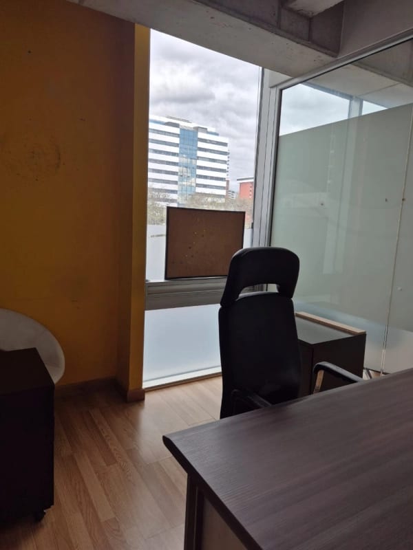 Oficina en renta Edificio Platina zona 10 — foto 14 de 17