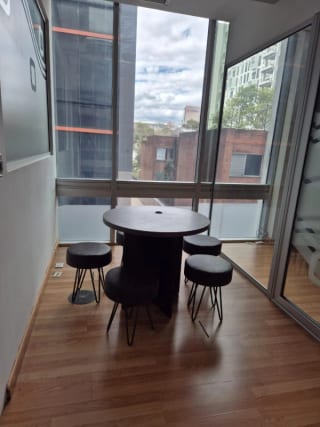 Oficina en renta Edificio Platina zona 10 — miniatura 7 de 17