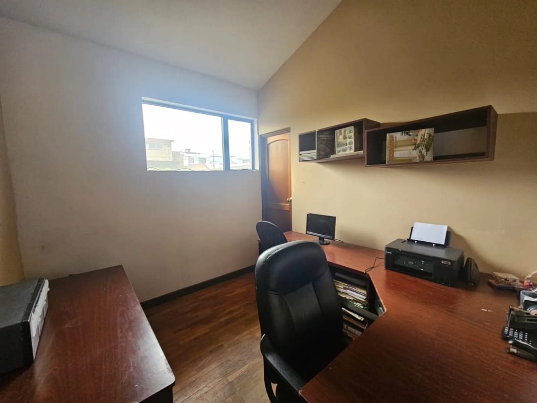 Preciosa casa en venta - Terravista Carretera a El Salvador — foto 9 de 17