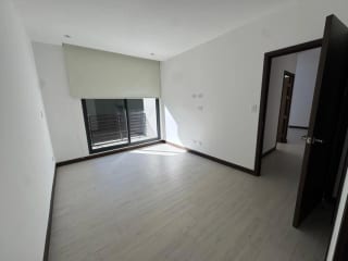 Apartamento en venta o renta Edificio Spazio zona 15 — miniatura 11 de 13