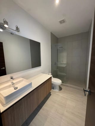 Apartamento en venta o renta Edificio Spazio zona 15 — miniatura 7 de 13