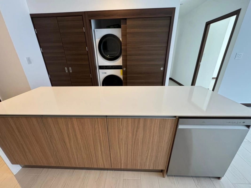 Apartamento en venta o renta Edificio Spazio zona 15 — foto 6 de 13