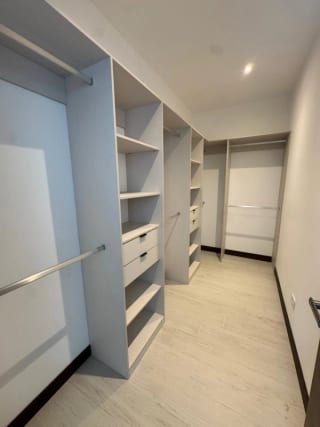 Apartamento en venta o renta Edificio Spazio zona 15 — miniatura 5 de 13