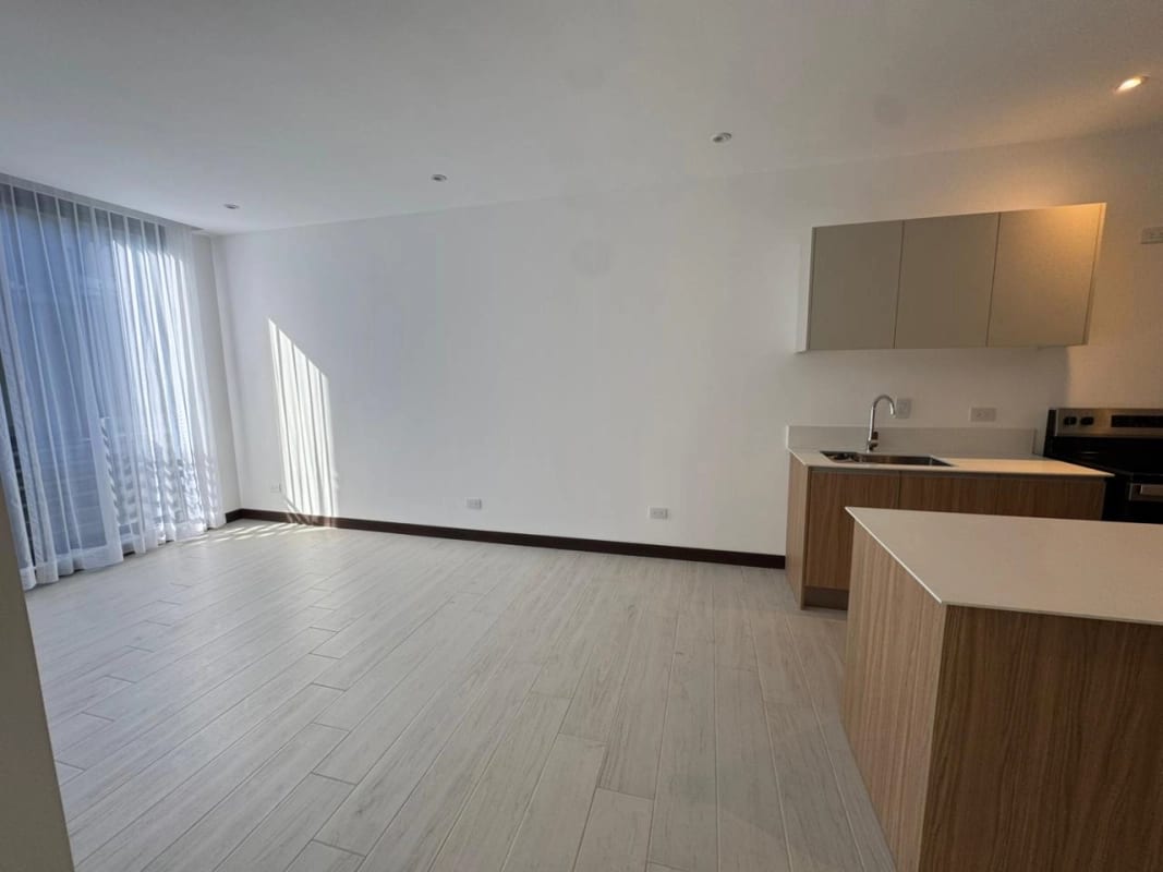 Apartamento en venta o renta Edificio Spazio zona 15 — foto 3 de 13