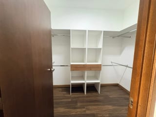 Amplio Apartamento en Casa Acueducto Zona 10 — miniatura 6 de 14
